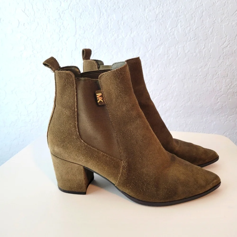 MICHAEL KORS MARIS SUEDE POINT TOE BOOTIES IN GREEN SIZE 7.5
